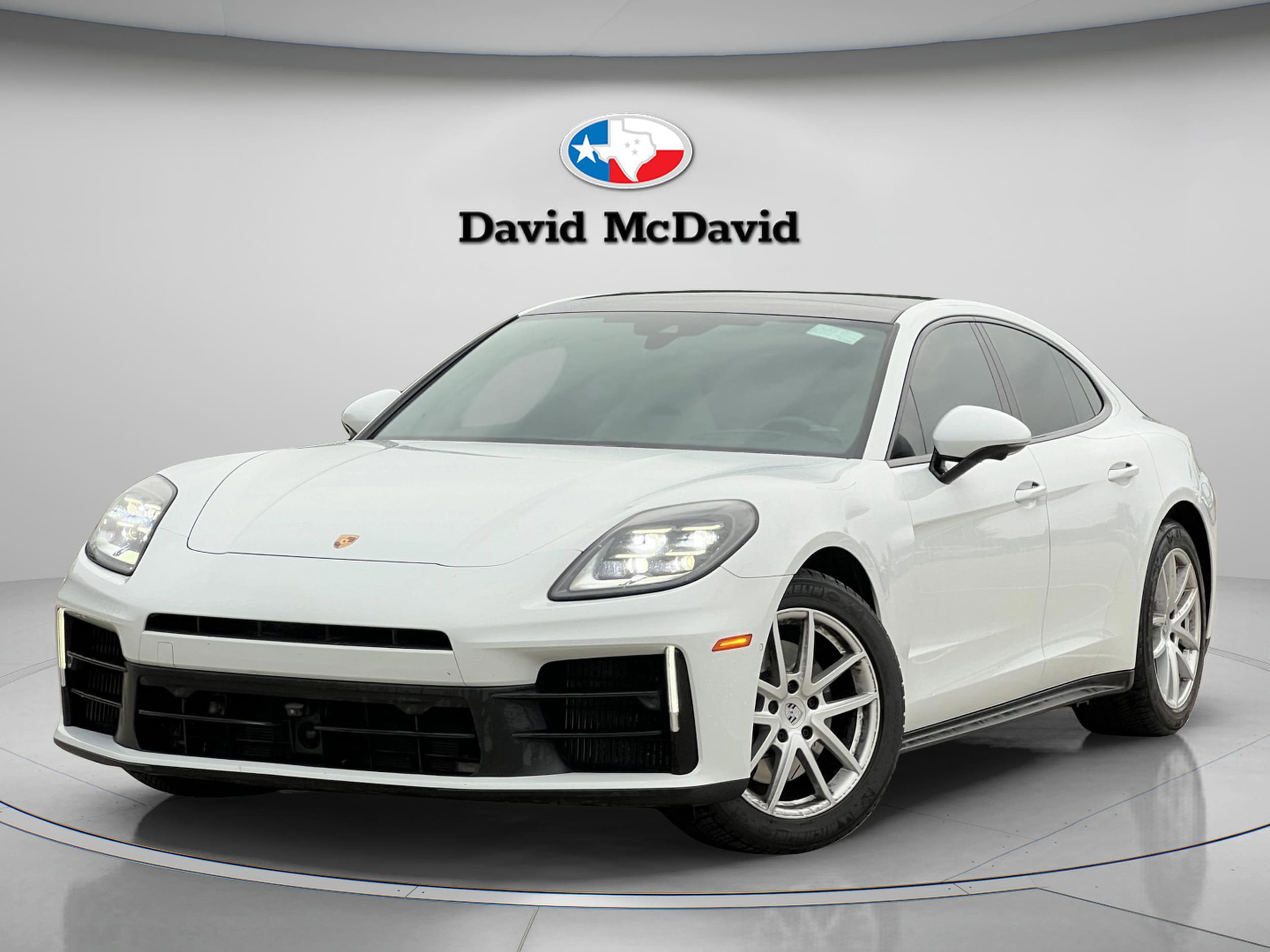 2024 Porsche Panamera 4's photo