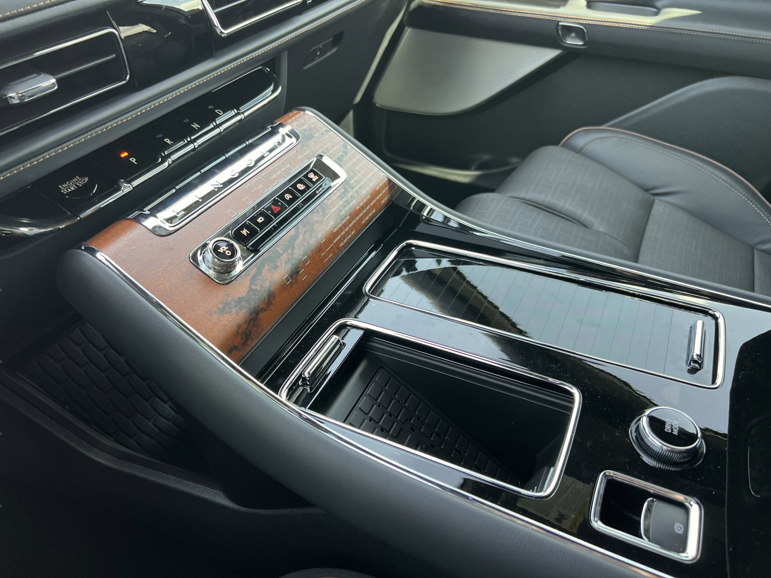 2025 Lincoln Aviator Black Label - Photo 16