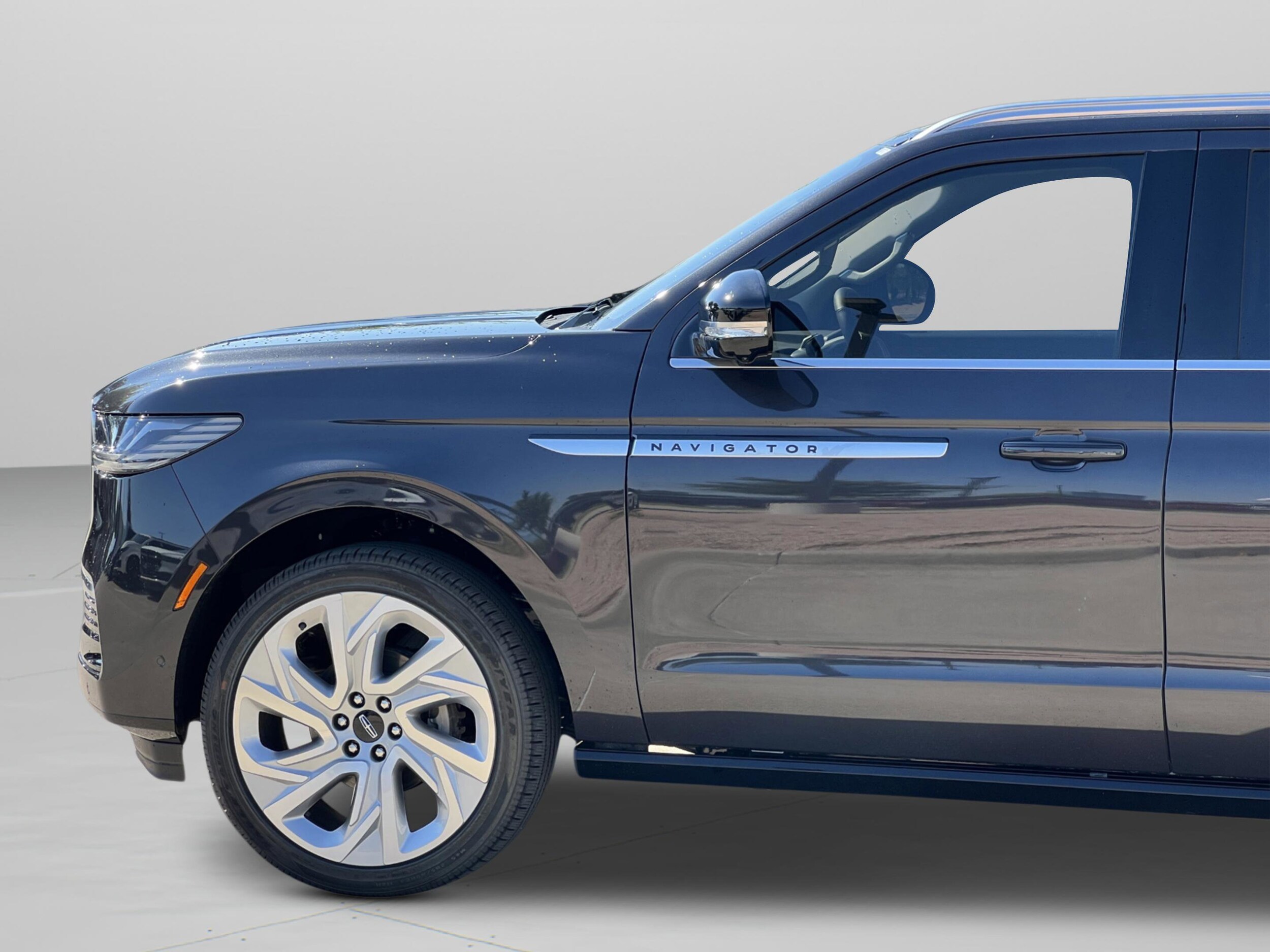2025 Lincoln Navigator Reserve L - Photo 9