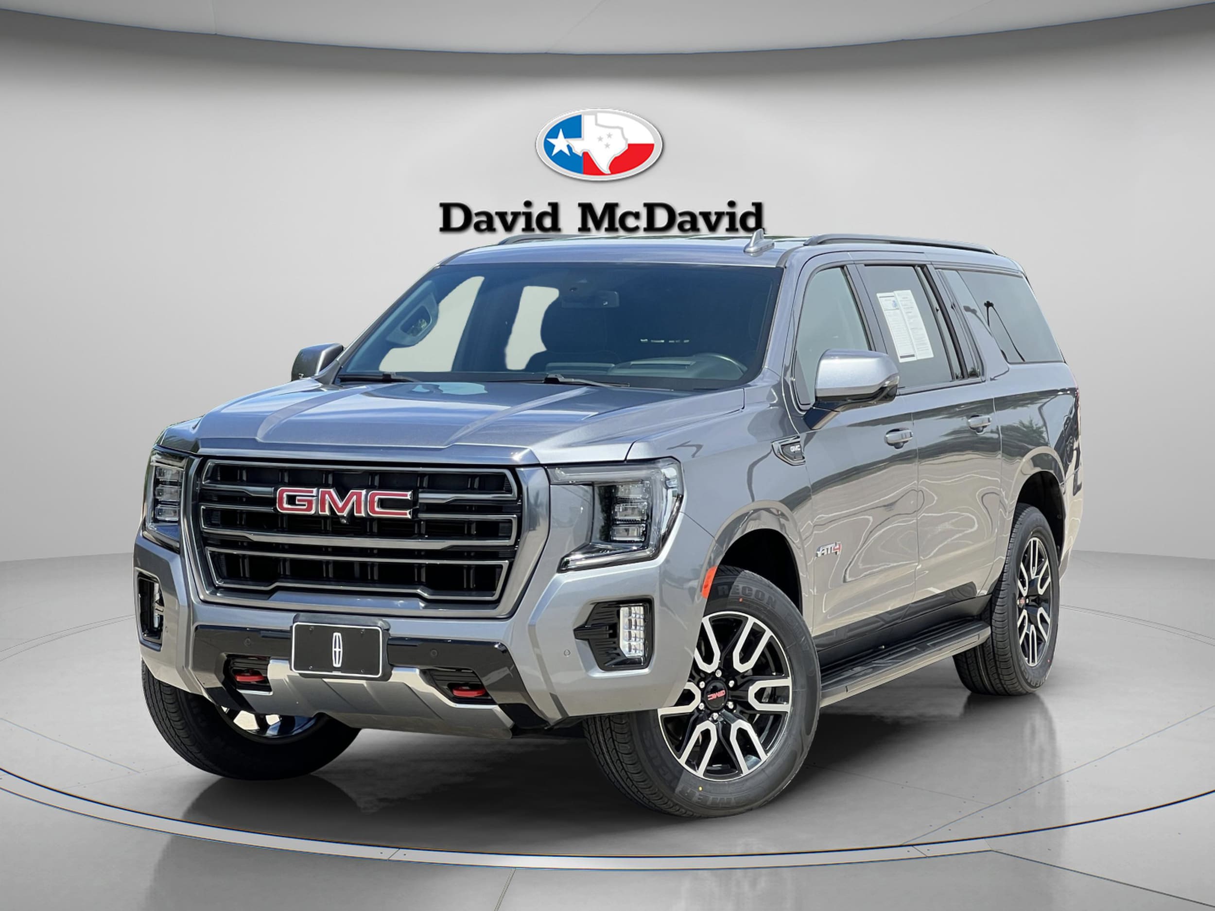 2022 GMC Yukon 4WD AT4's photo
