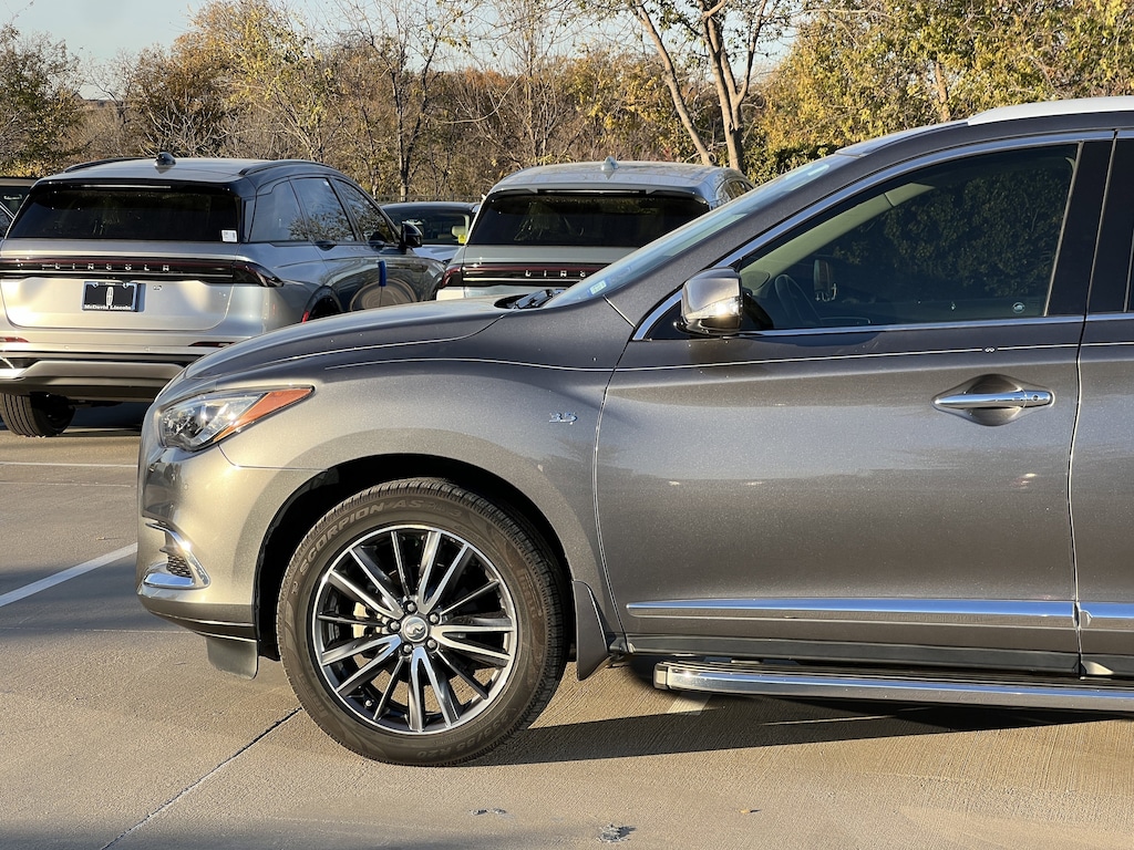 Used 2017 INFINITI QX60 SUV
