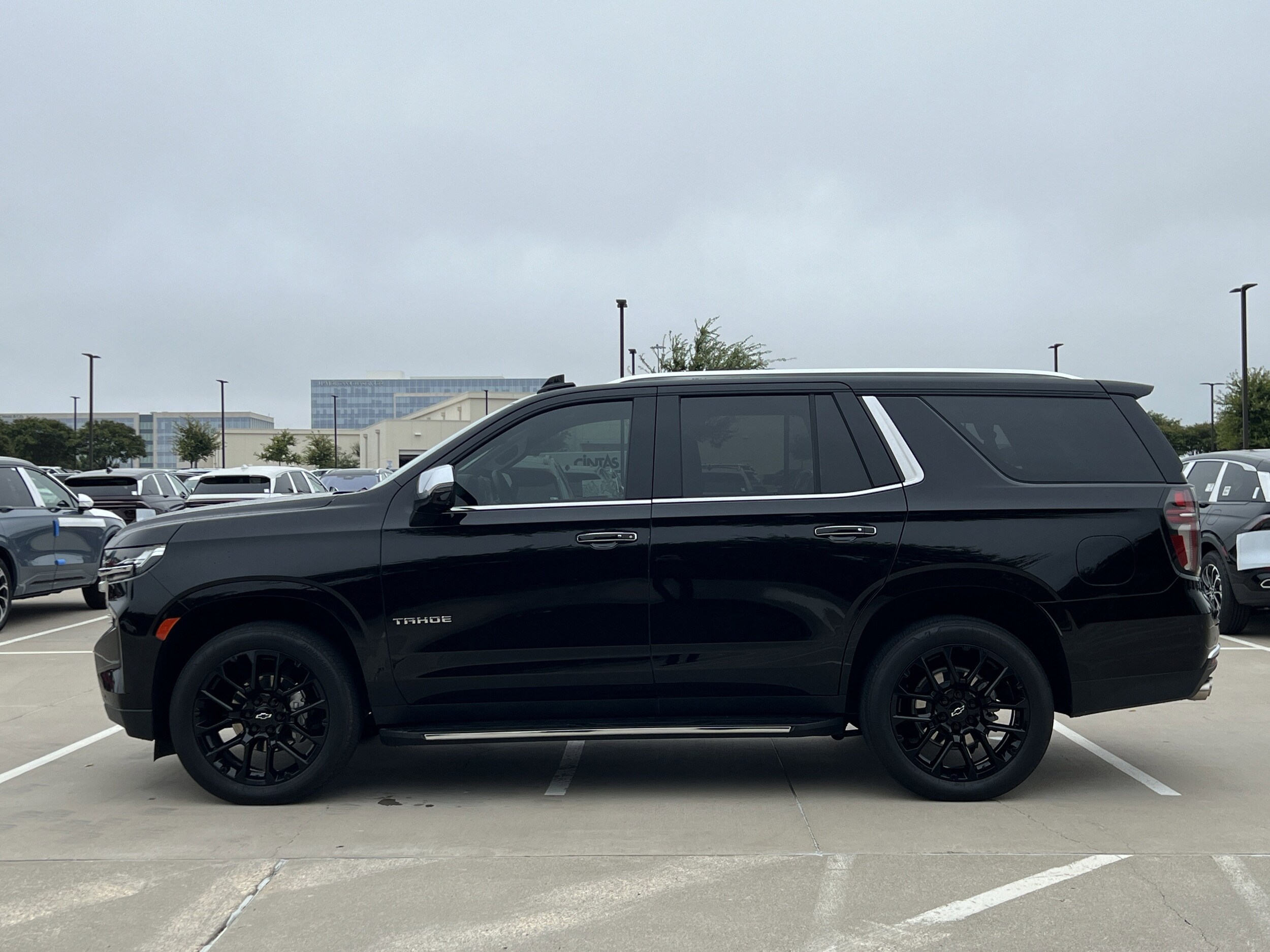 2024 Chevrolet Tahoe Premier photo 3