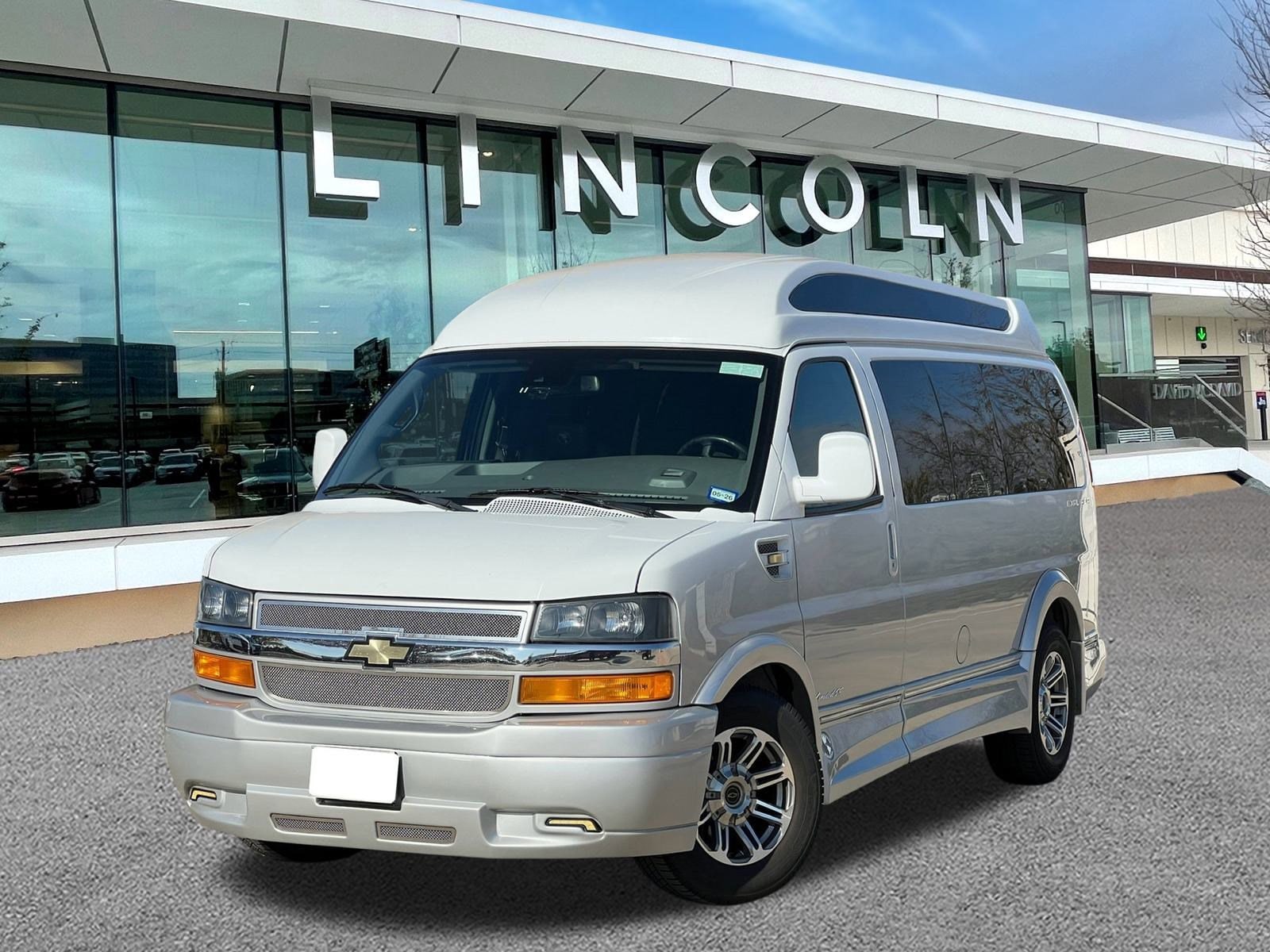2019 Chevrolet Express Cargo Work Van's photo