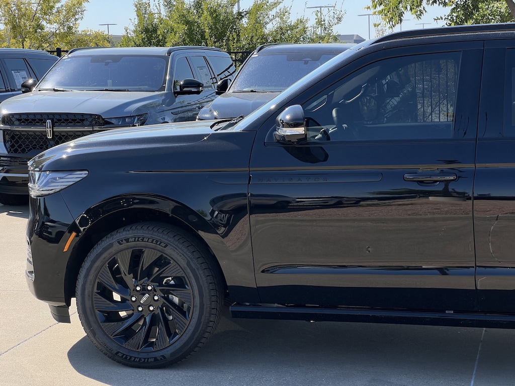 New 2025 Lincoln Navigator L Reserve SUV