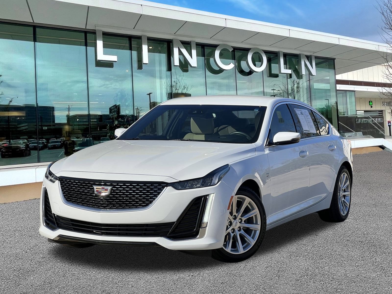 2023 Cadillac CT5 Luxury's photo