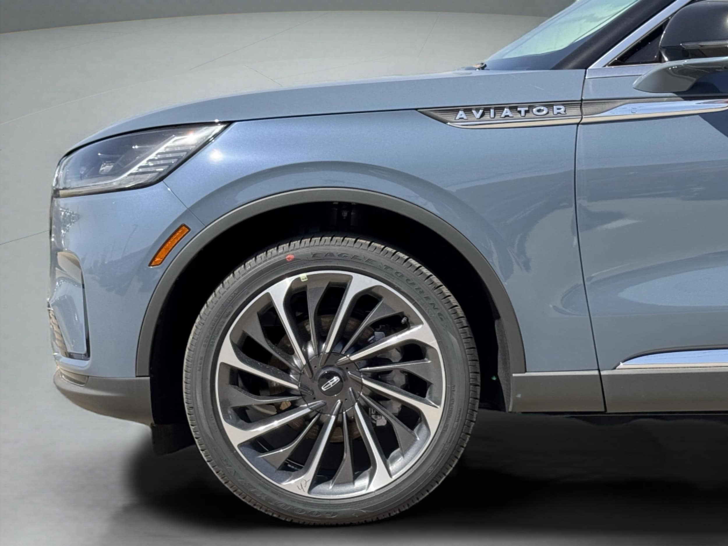 2025 Lincoln Aviator Reserve - Photo 12