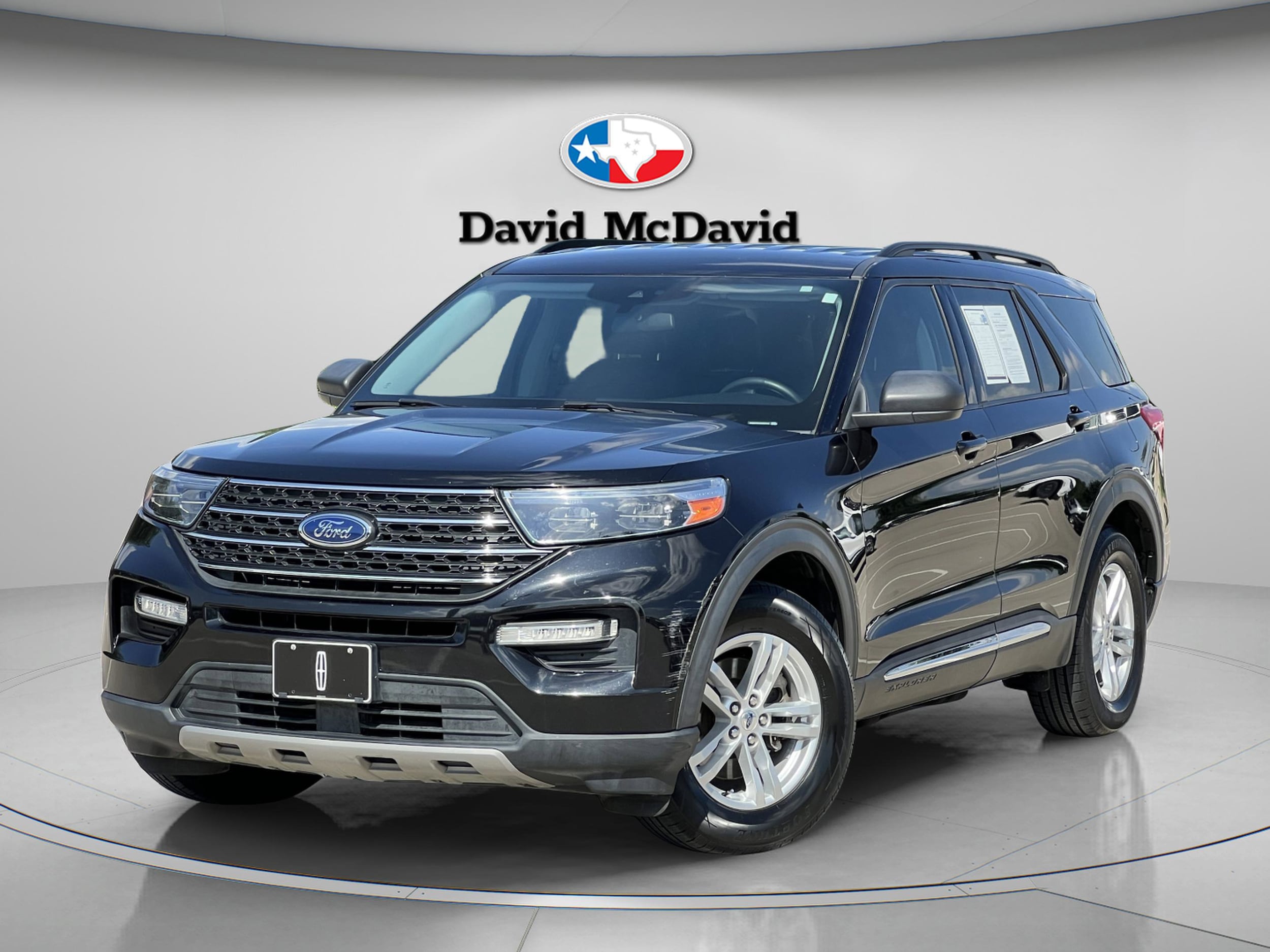 2022 Ford Explorer XLT RWD's photo
