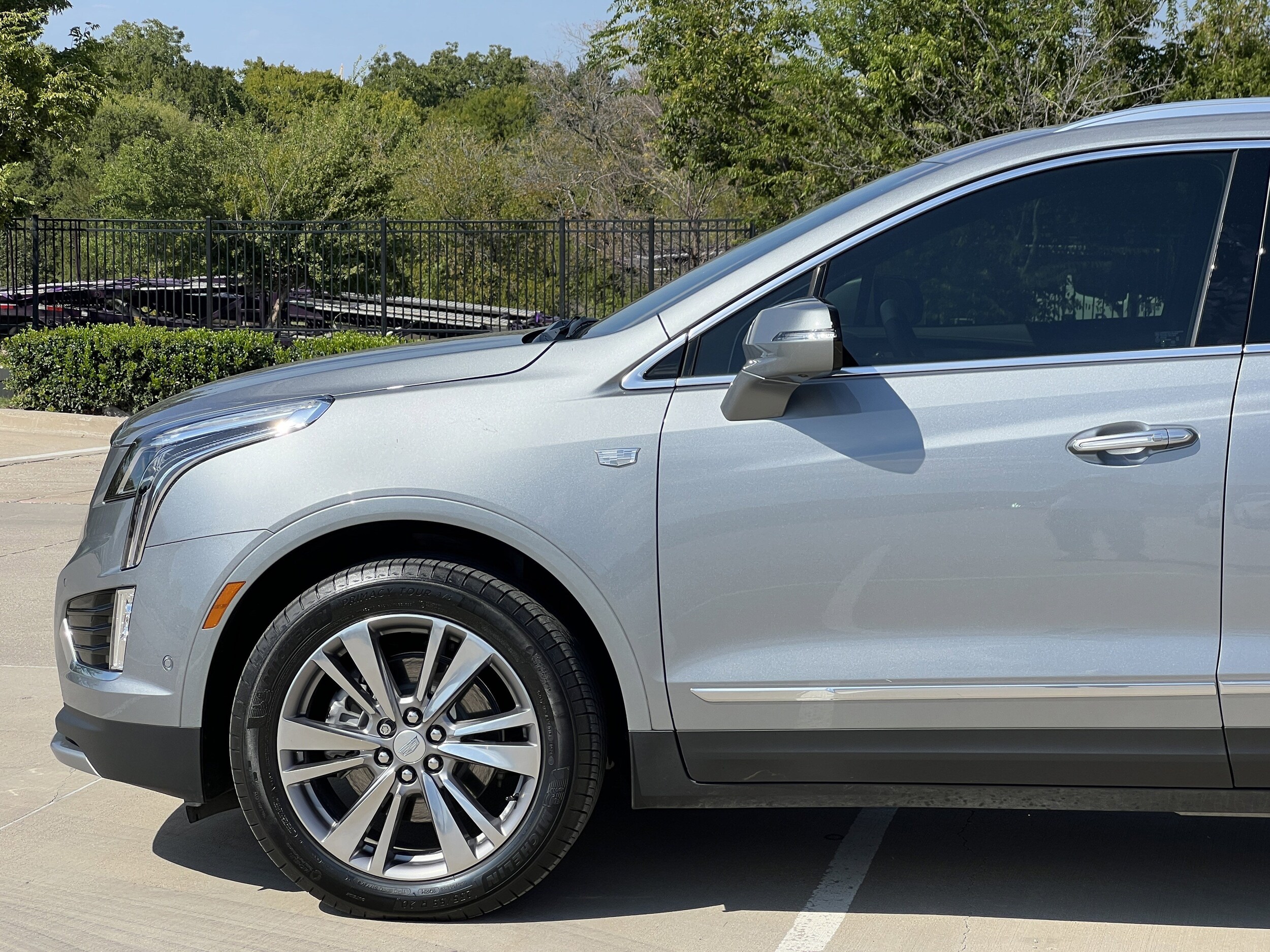 2024 Cadillac XT5 Premium Luxury photo 2