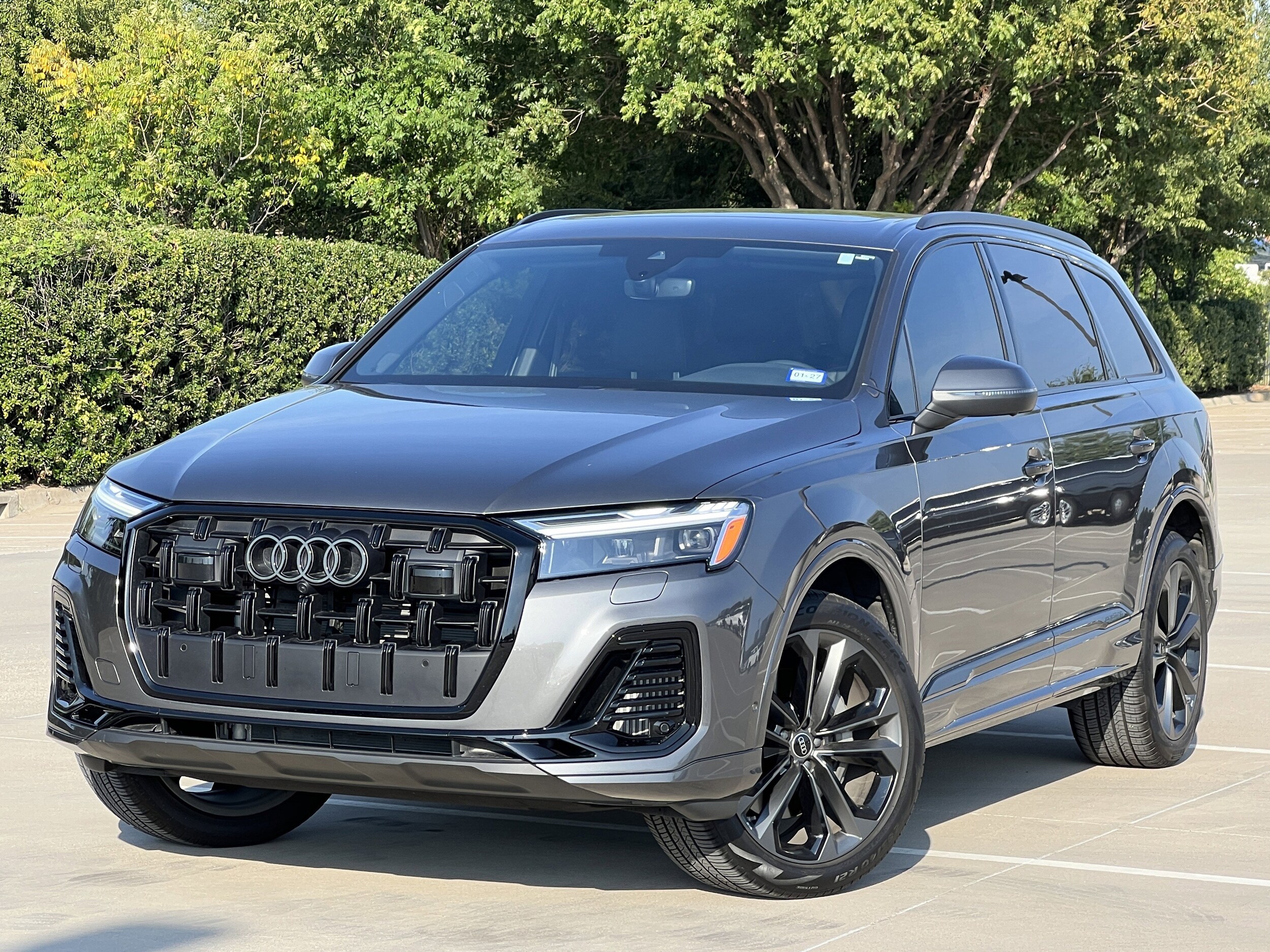 2025 Audi Q7 55 Premium Plus photo 2