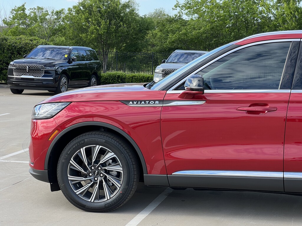 New 2026 Lincoln Aviator Premiere SUV