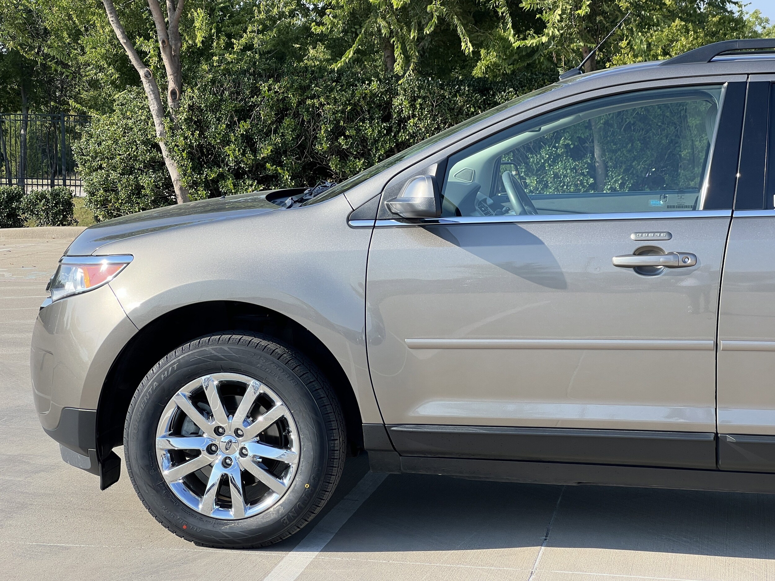 2014 Ford Edge Limited photo 4