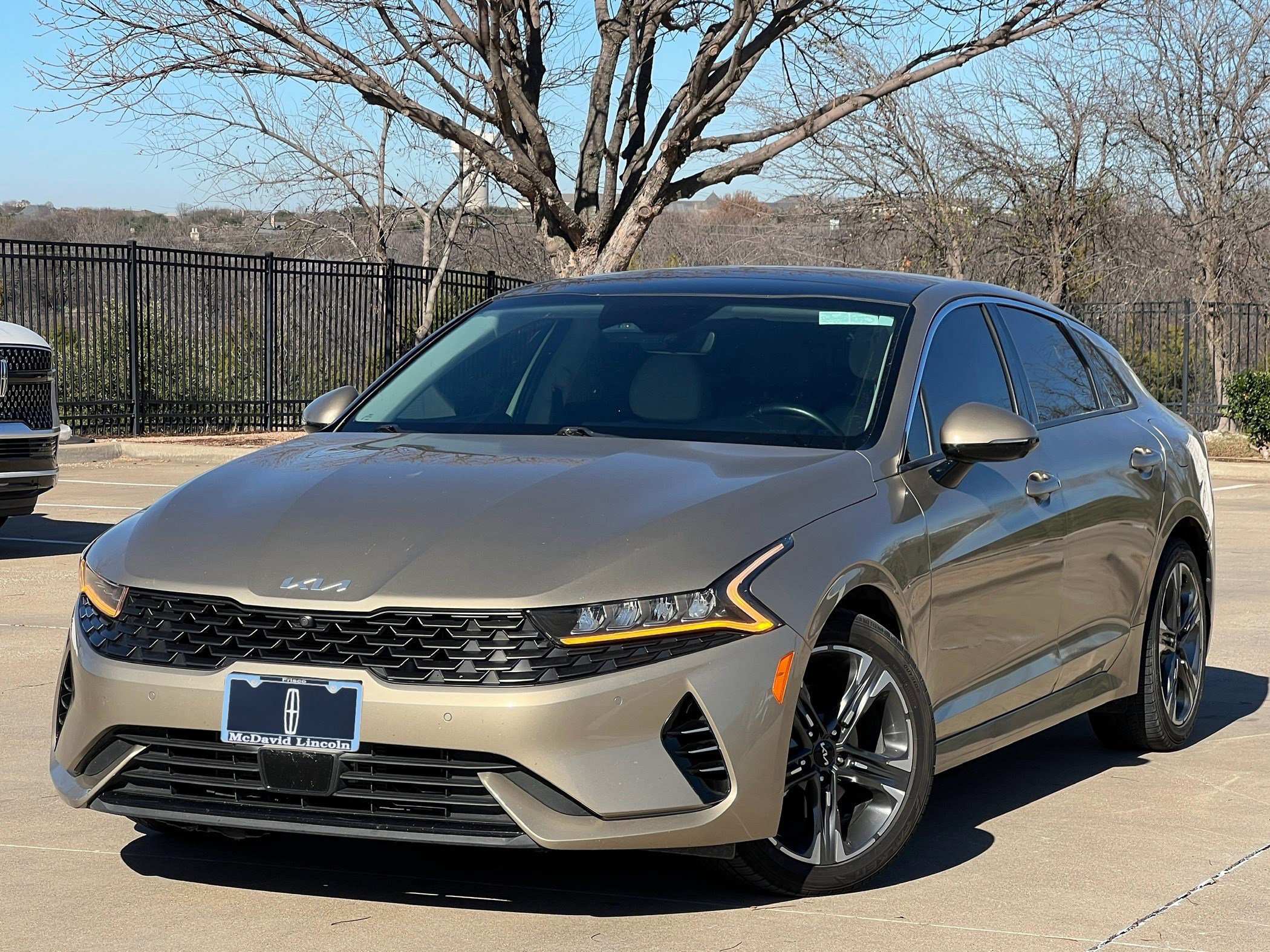 2022 Kia K5 EX's photo