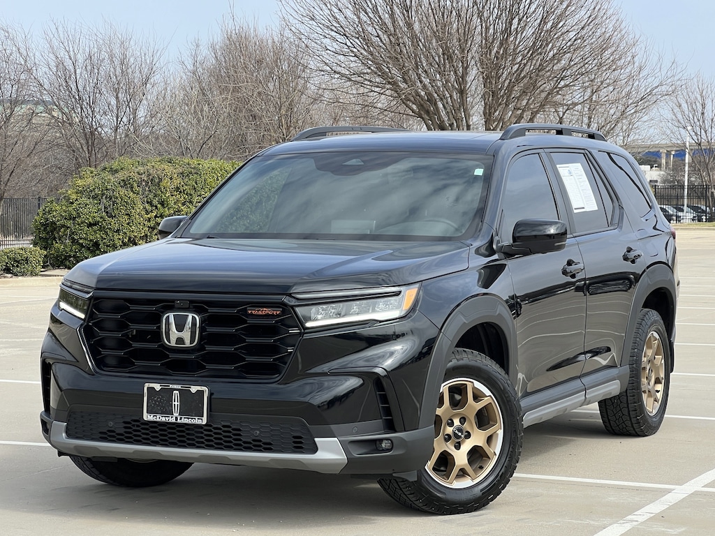 Used 2024 Honda Pilot TrailSport SUV