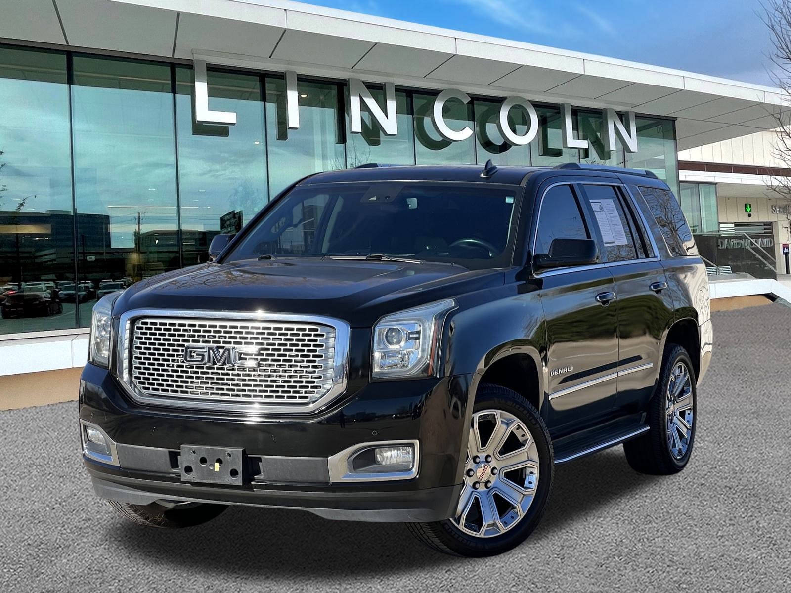 2016 GMC Yukon Denali's photo