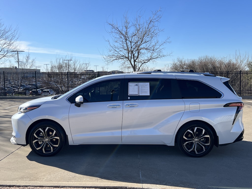 Used 2025 Toyota Sienna Platinum 7 Passenger Van Passenger Van