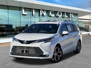 2025 Toyota Sienna Platinum 7 Passenger Van Passenger Van