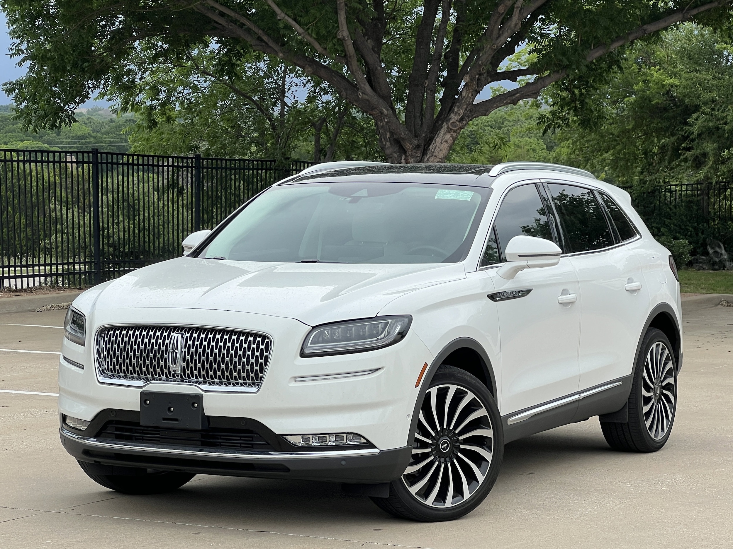 2022 Lincoln Nautilus Black Label AWD's photo