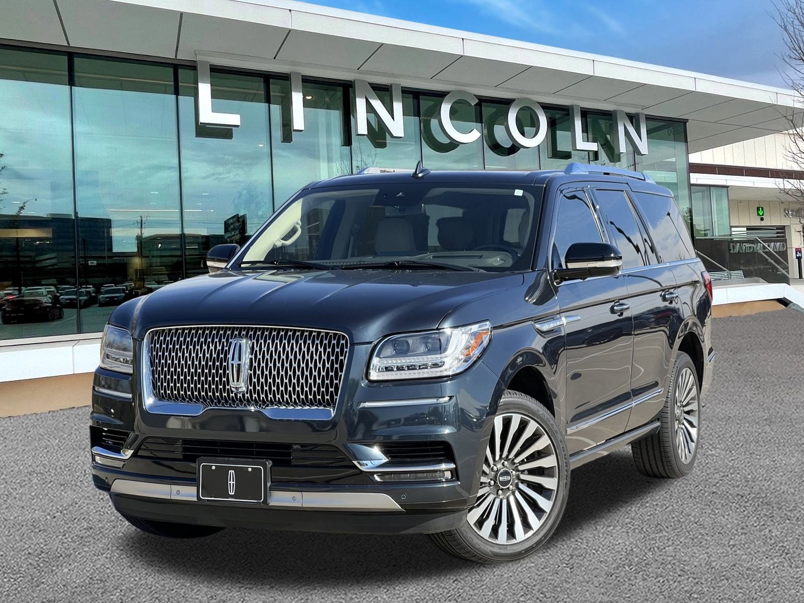2021 Lincoln Navigator Reserve's photo