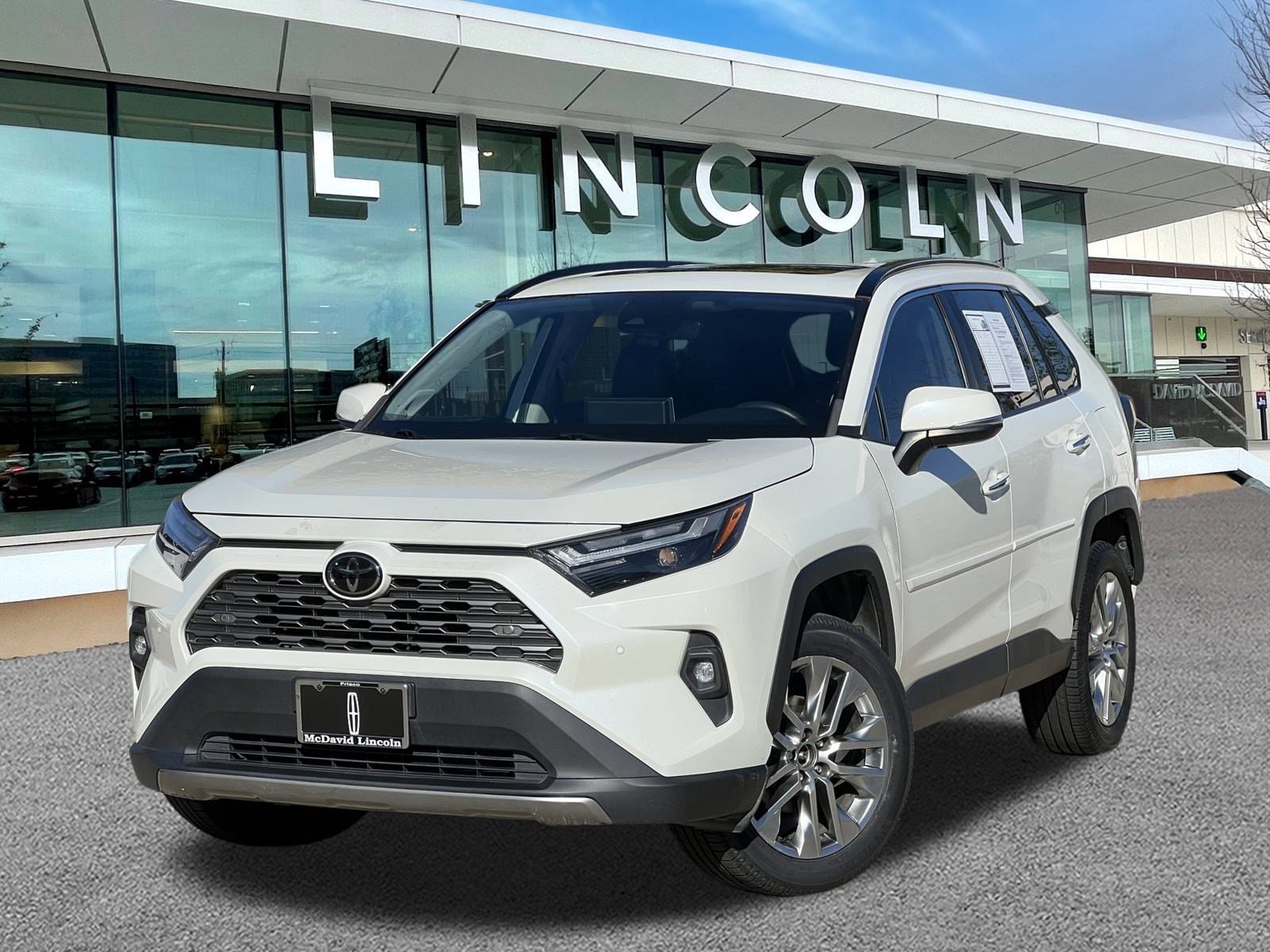 2022 Toyota RAV4 Limited's photo