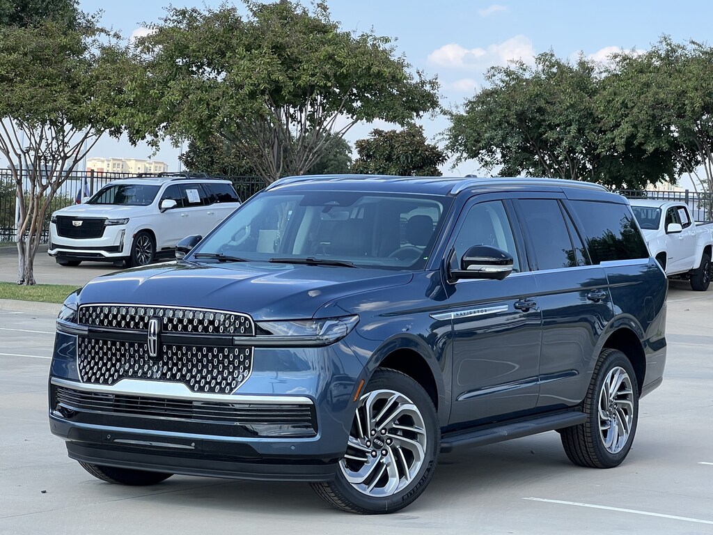 New 2027 Lincoln Navigator Premiere SUV