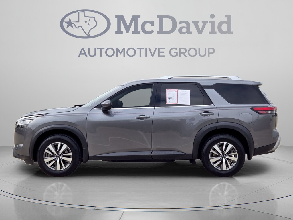 Used 2023 Nissan Pathfinder SL SUV
