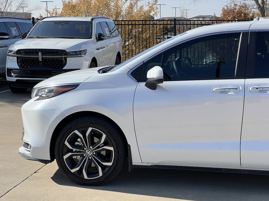 Used 2025 Toyota Sienna Platinum 7 Passenger Van Passenger Van