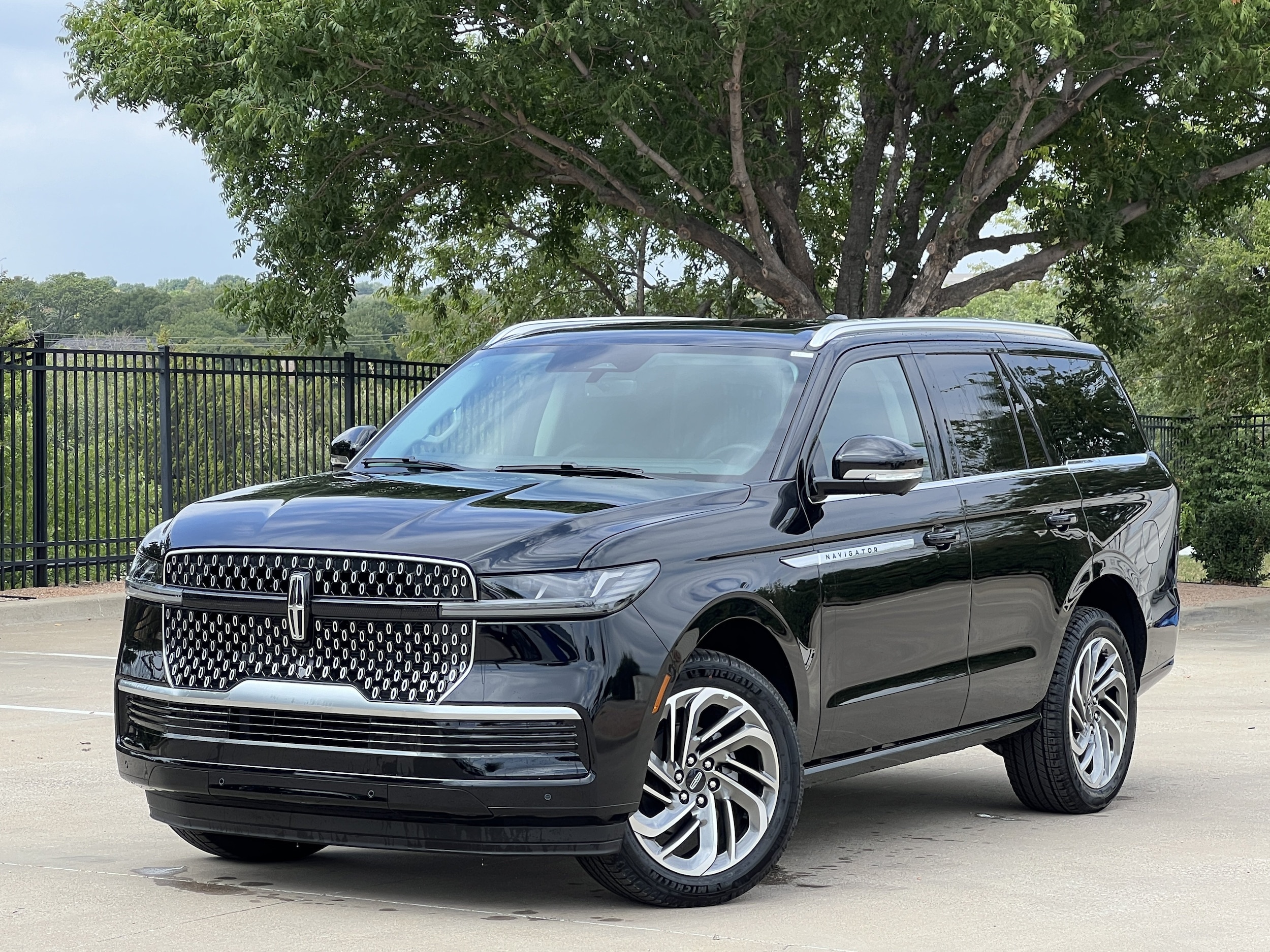 2027 Lincoln Navigator
