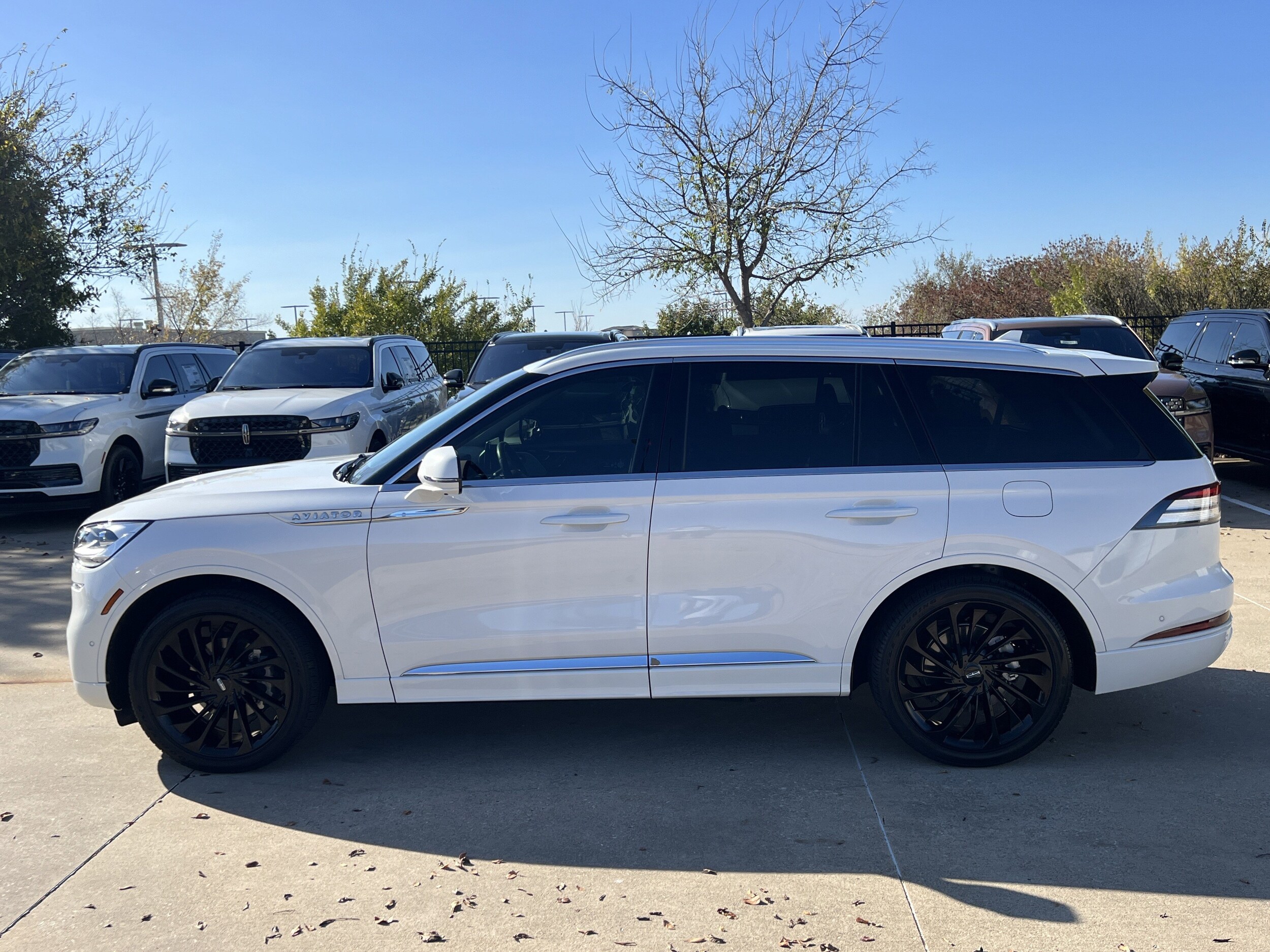 2021 Lincoln Aviator Reserve photo 3