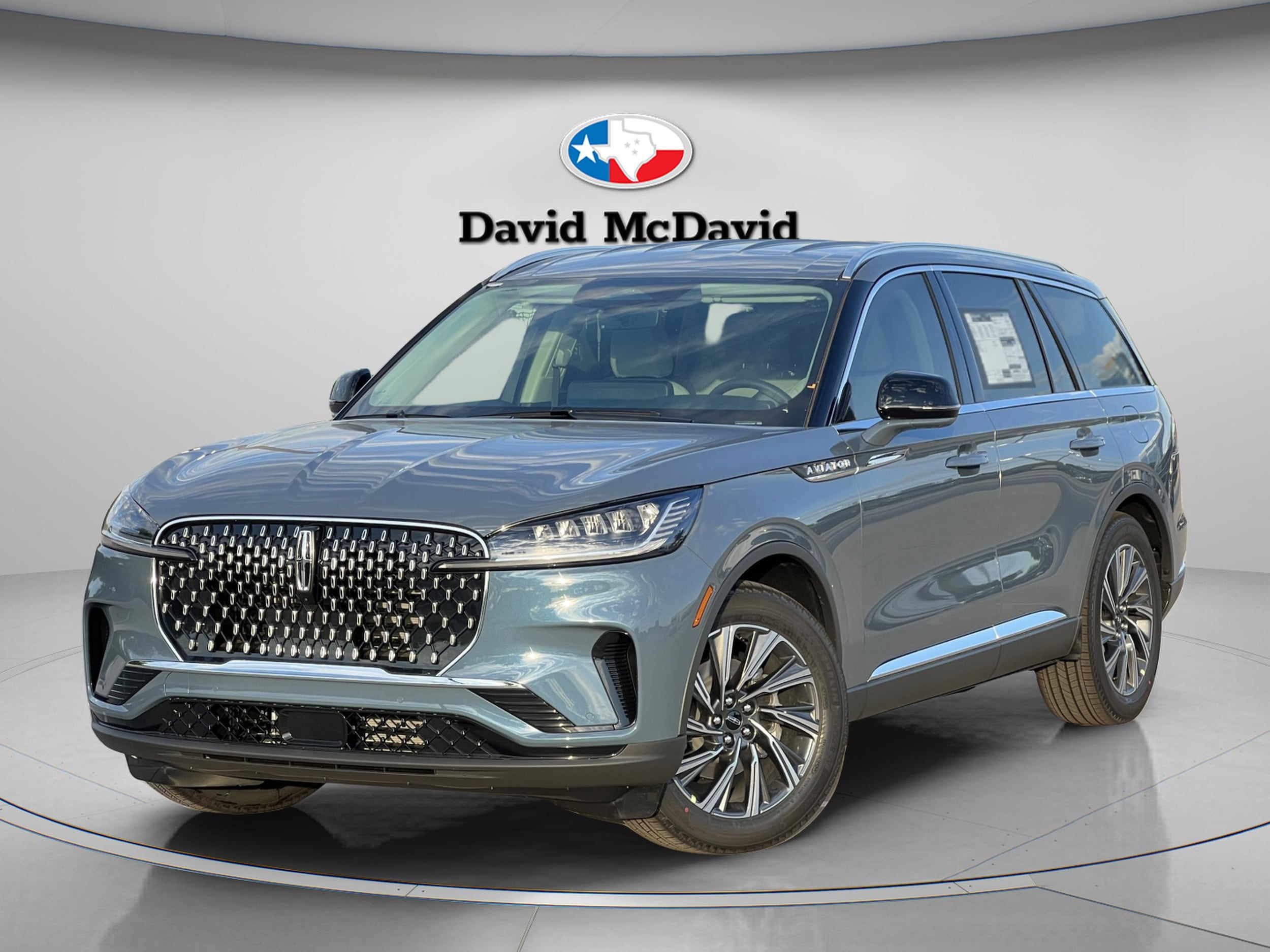 2026 Lincoln Aviator Premiere RWD's photo