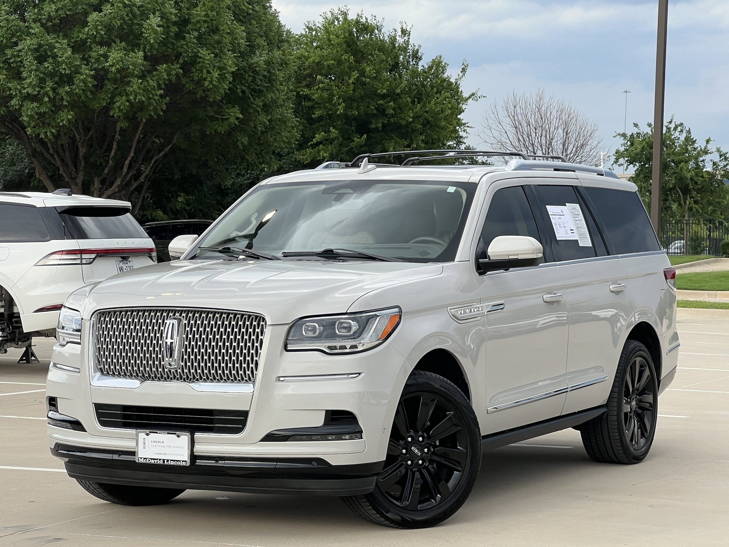 2022 Lincoln Navigator Reserve 4WD's photo
