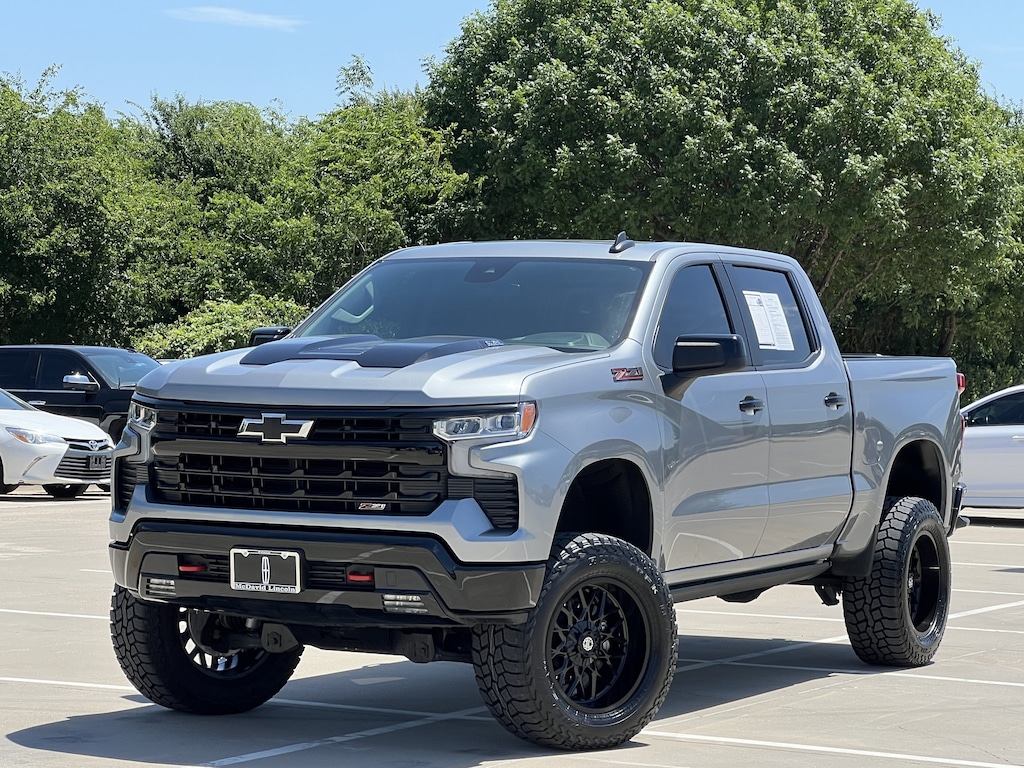 Used 2025 Chevrolet Silverado 1500 LT Trail Boss Truck Crew Cab