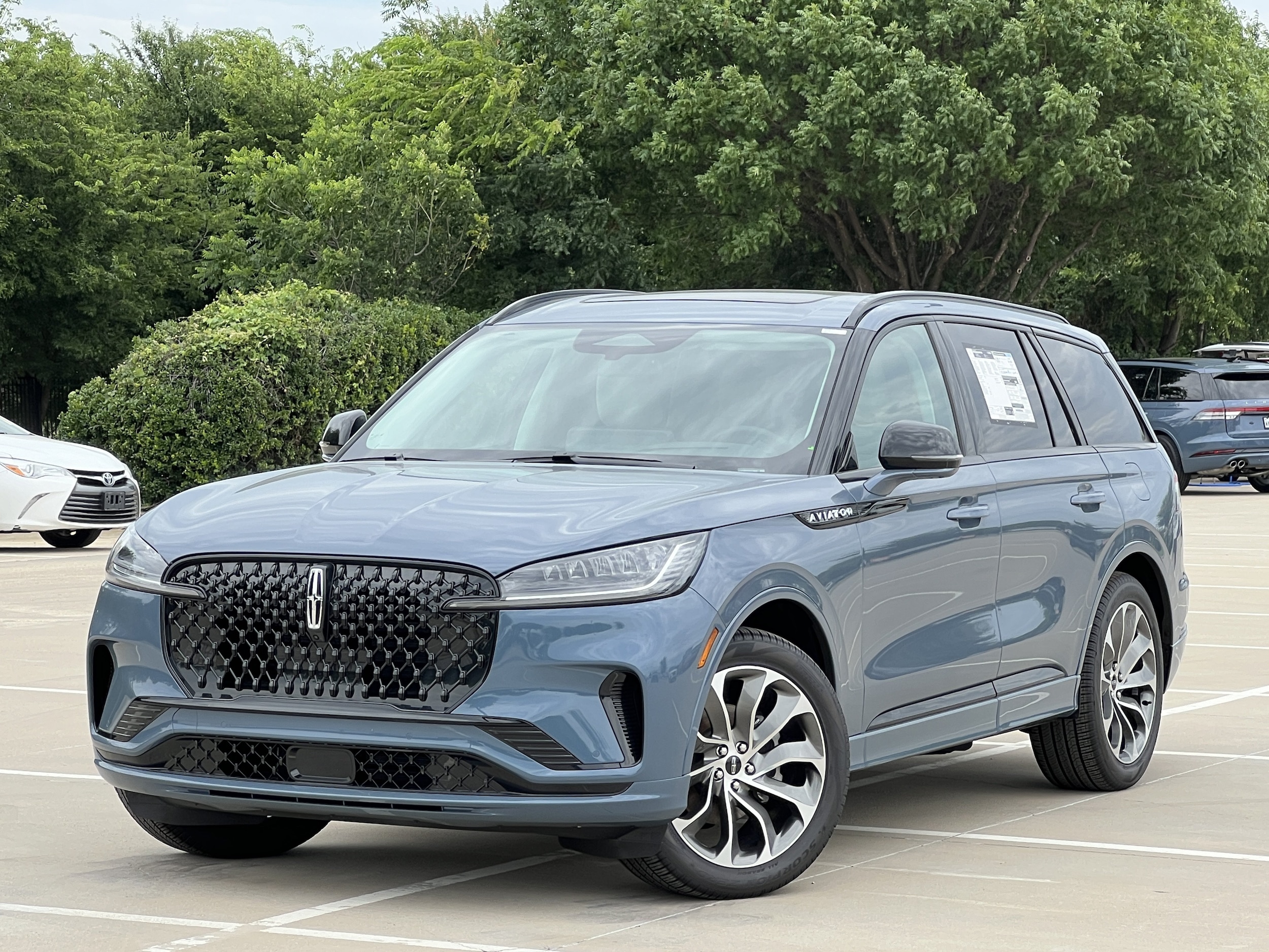 2026 Lincoln Aviator Premiere AWD's photo