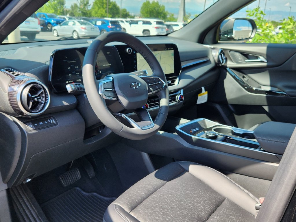 2027 Chevrolet Equinox LT - Photo 9