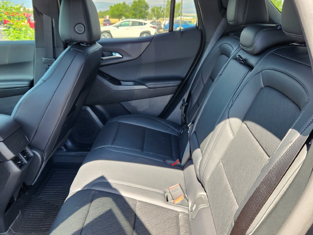 2027 Chevrolet Equinox LT - Photo 12