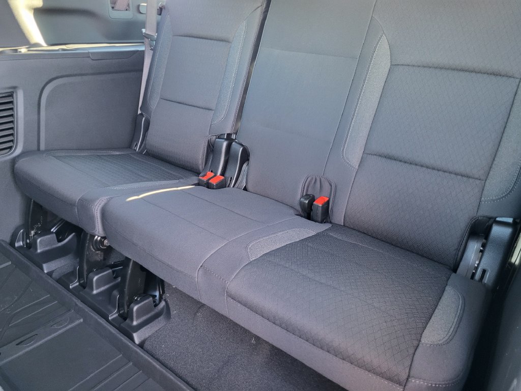 2027 Chevrolet Suburban LS - Photo 12