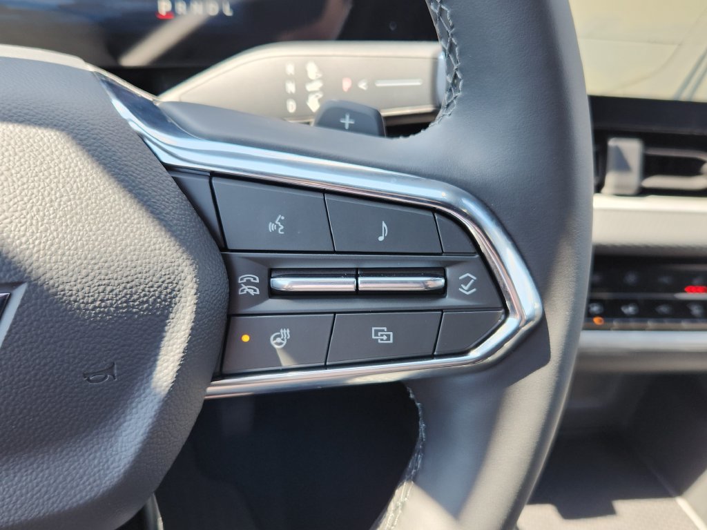 2027 Chevrolet Equinox LT - Photo 14