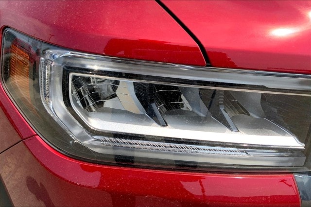 2023 GMC Acadia AT4 - Photo 13