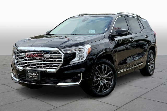 2023 GMC Terrain Denali's photo