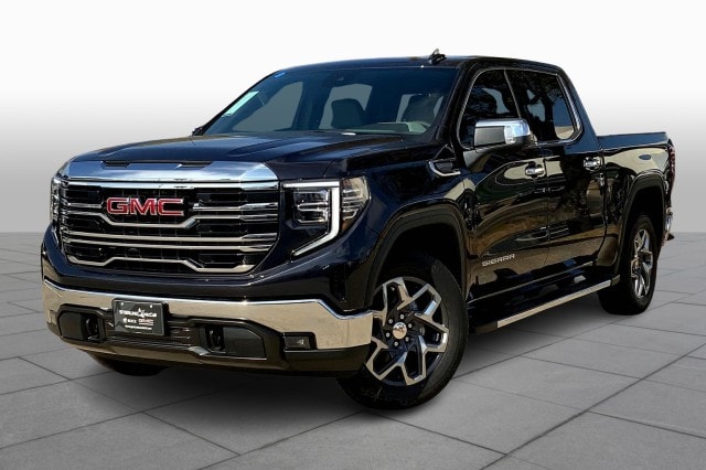 2023 GMC Sierra 1500 SLT's photo