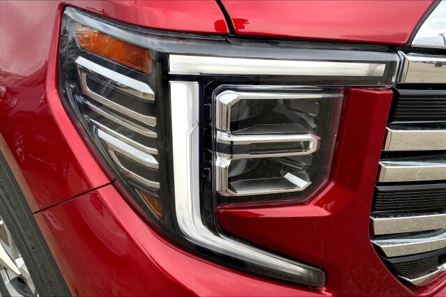 2023 GMC Sierra 1500 SLT - Photo 13