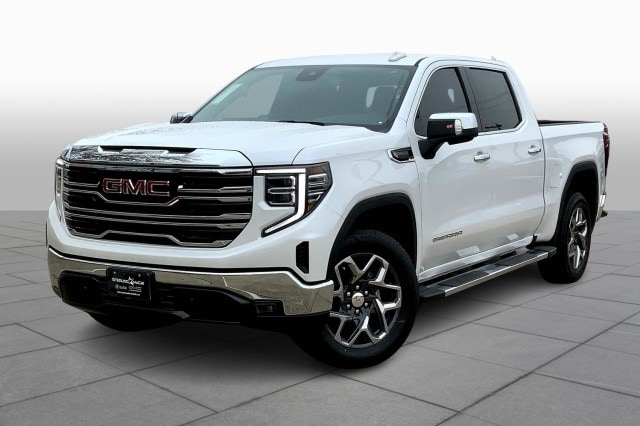 2023 GMC Sierra 1500 SLT's photo