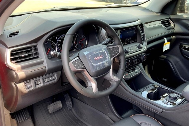 2023 GMC Acadia AT4 - Photo 8