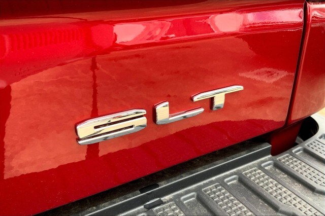 2023 GMC Sierra 1500 SLT - Photo 15