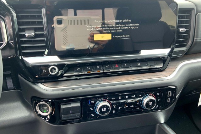 2023 GMC Sierra 1500 SLT - Photo 17