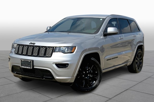 2018 Jeep Grand Cherokee Altitude's photo