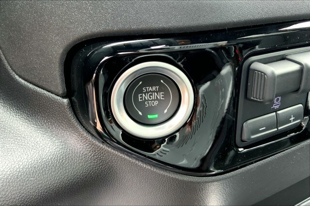 2023 GMC Sierra 1500 SLT - Photo 19