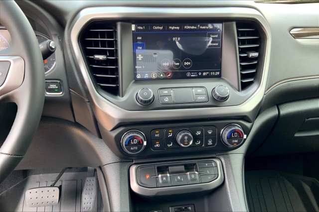 2023 GMC Acadia AT4 - Photo 17
