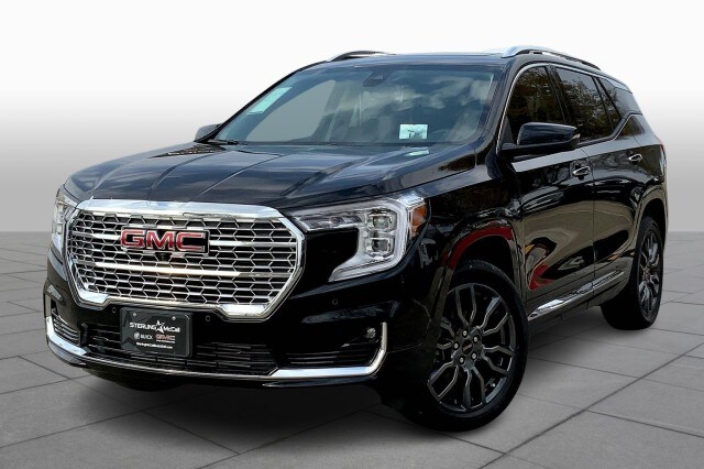 2023 GMC Terrain Denali's photo
