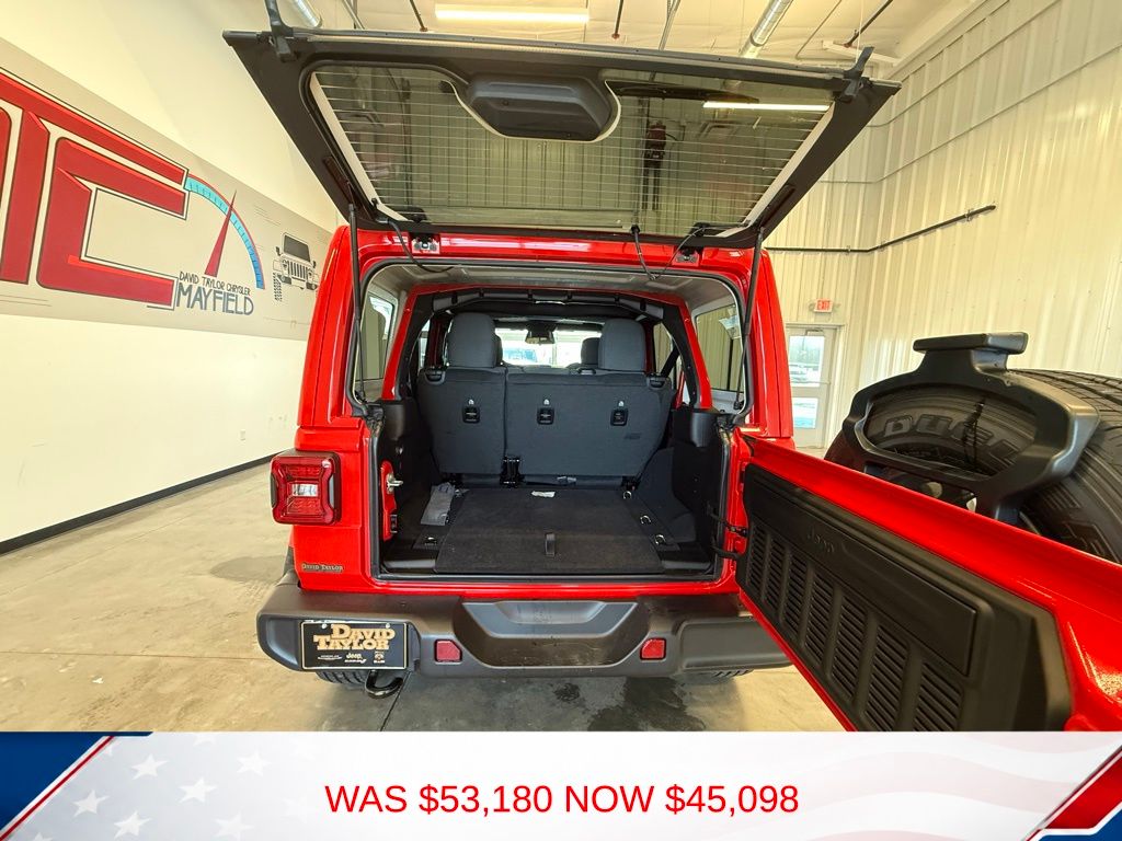 2026 Jeep Wrangler 4-Door Sahara - Photo 16