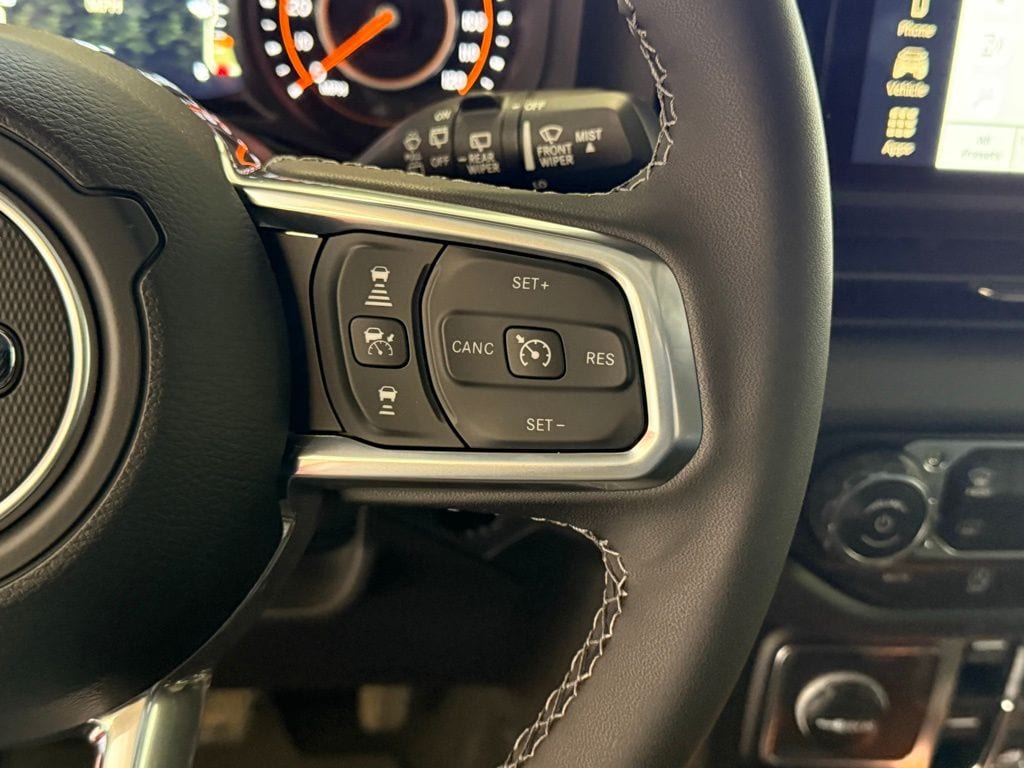 2026 Jeep Wrangler 4-Door Sahara - Photo 24